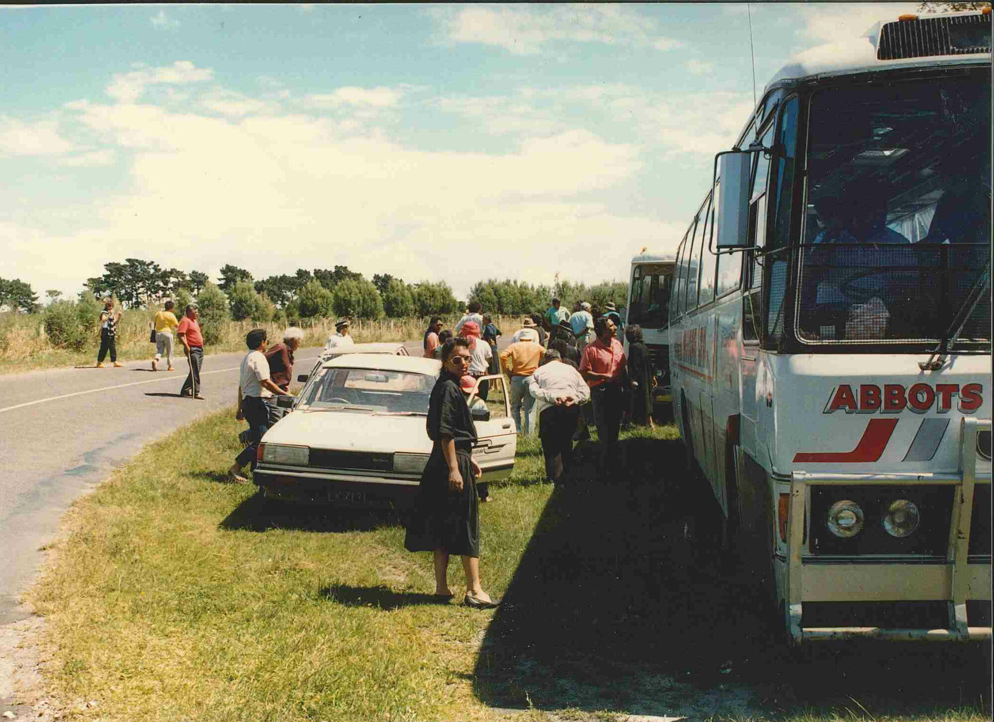 Te Heke '89 - Bus Broke down on way to Whāngārā